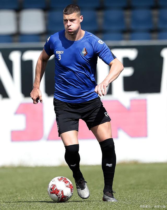 满冠体育官网-关于埃因霍温迎社区盾关键赛，今晨状态回暖，底气十足，数据趋势出现新变化的信息